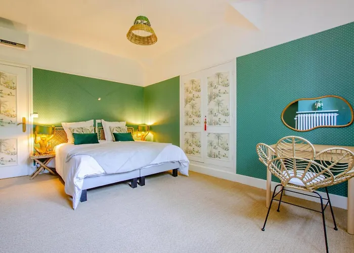 Holiday home La Demeure Du D'orient Montieramey